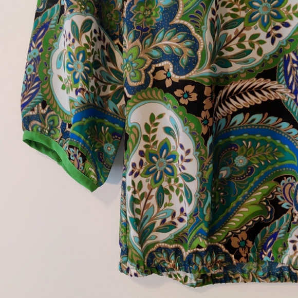 Banana Rep. Petite XS green blue paisley blouse - Picture 7 of 7